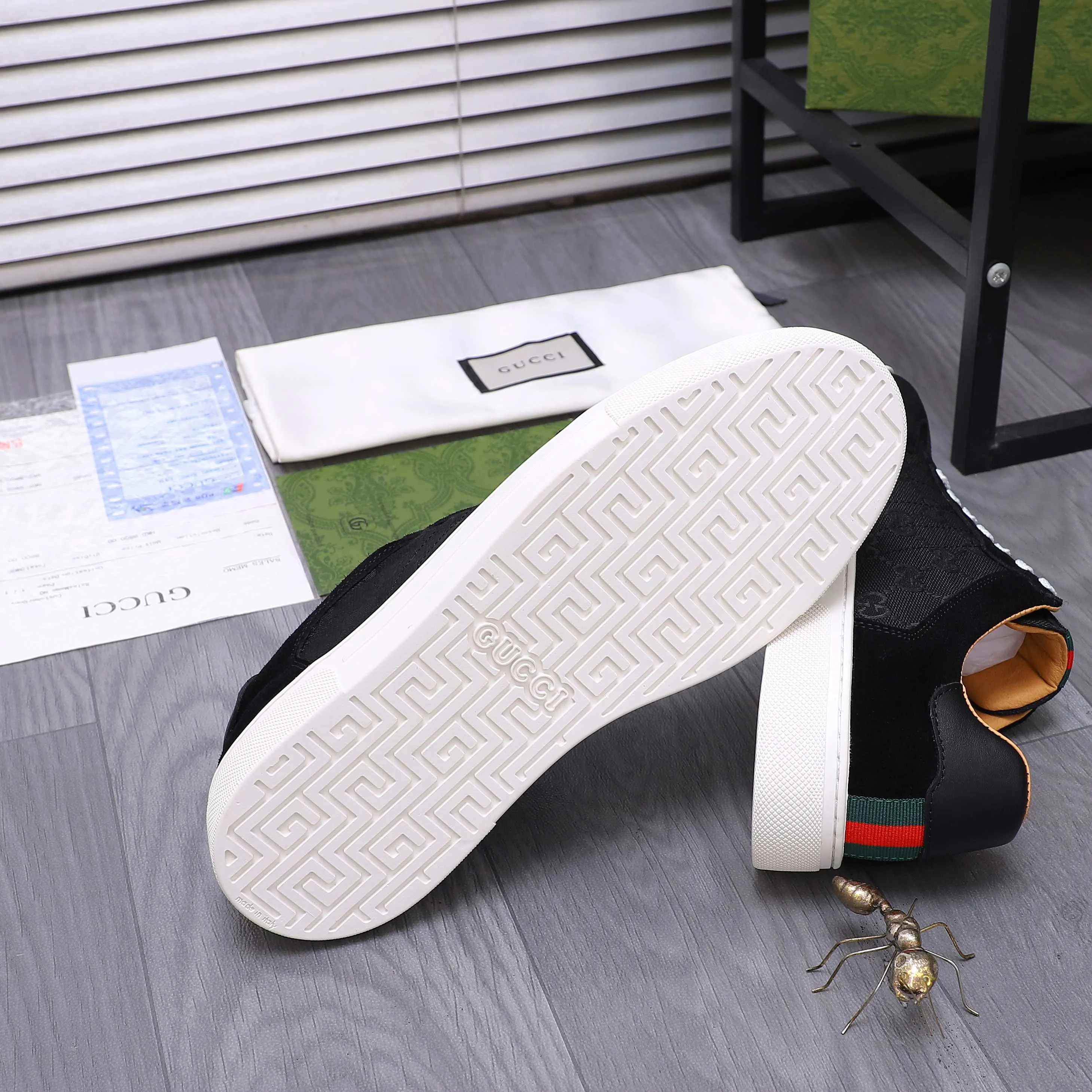 Men's shoes 💰p400 Product trademark: GUCCI "Gucci" casual lace-up men's shoes Regular size: 38-45 (45 is custom-made and non-returnable) Product materials: Selected classic woven stitching frosted cowhide upper, pigskin lining, original rubber outsole